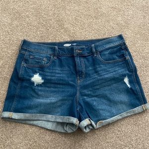 Old Navy Boyfriend Mid rise shorts